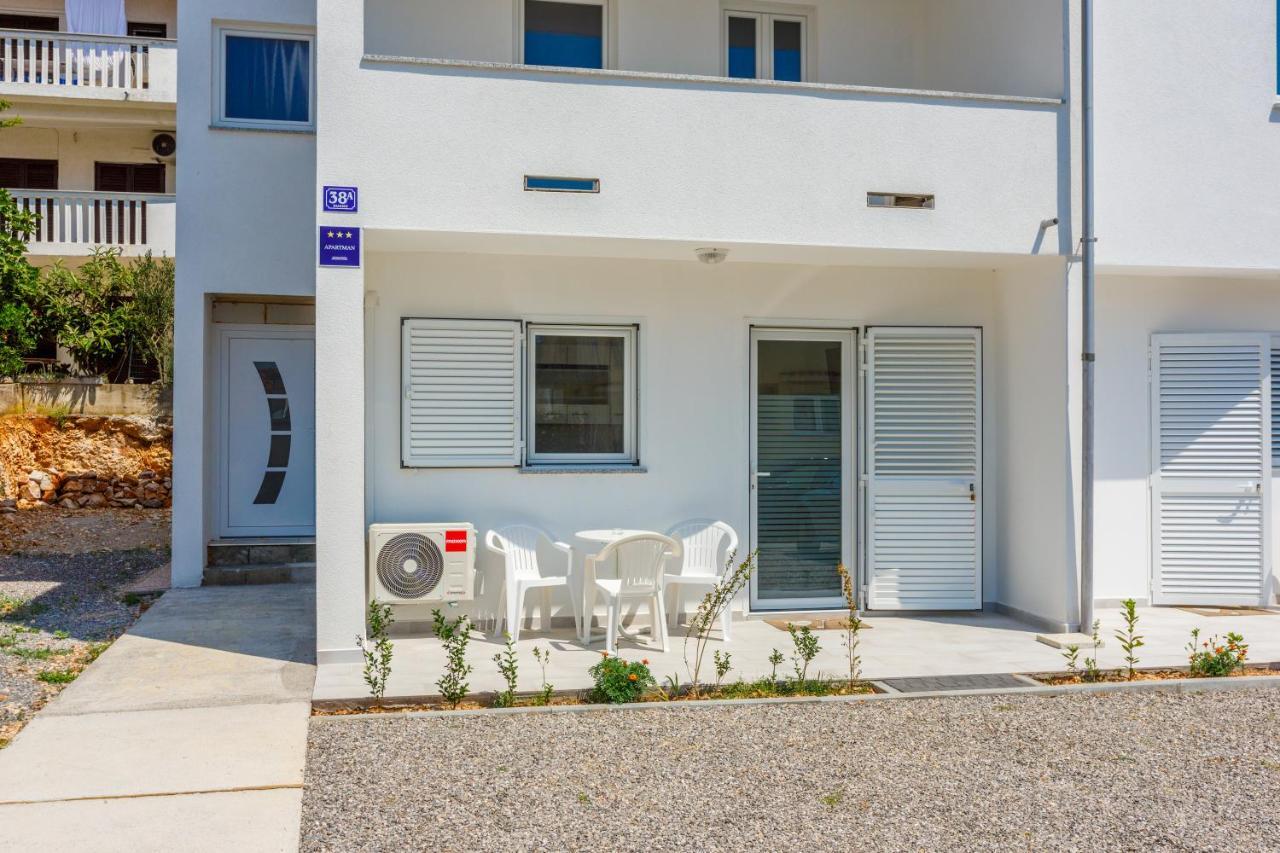 Nemo Apartman Povile Kültér fotó